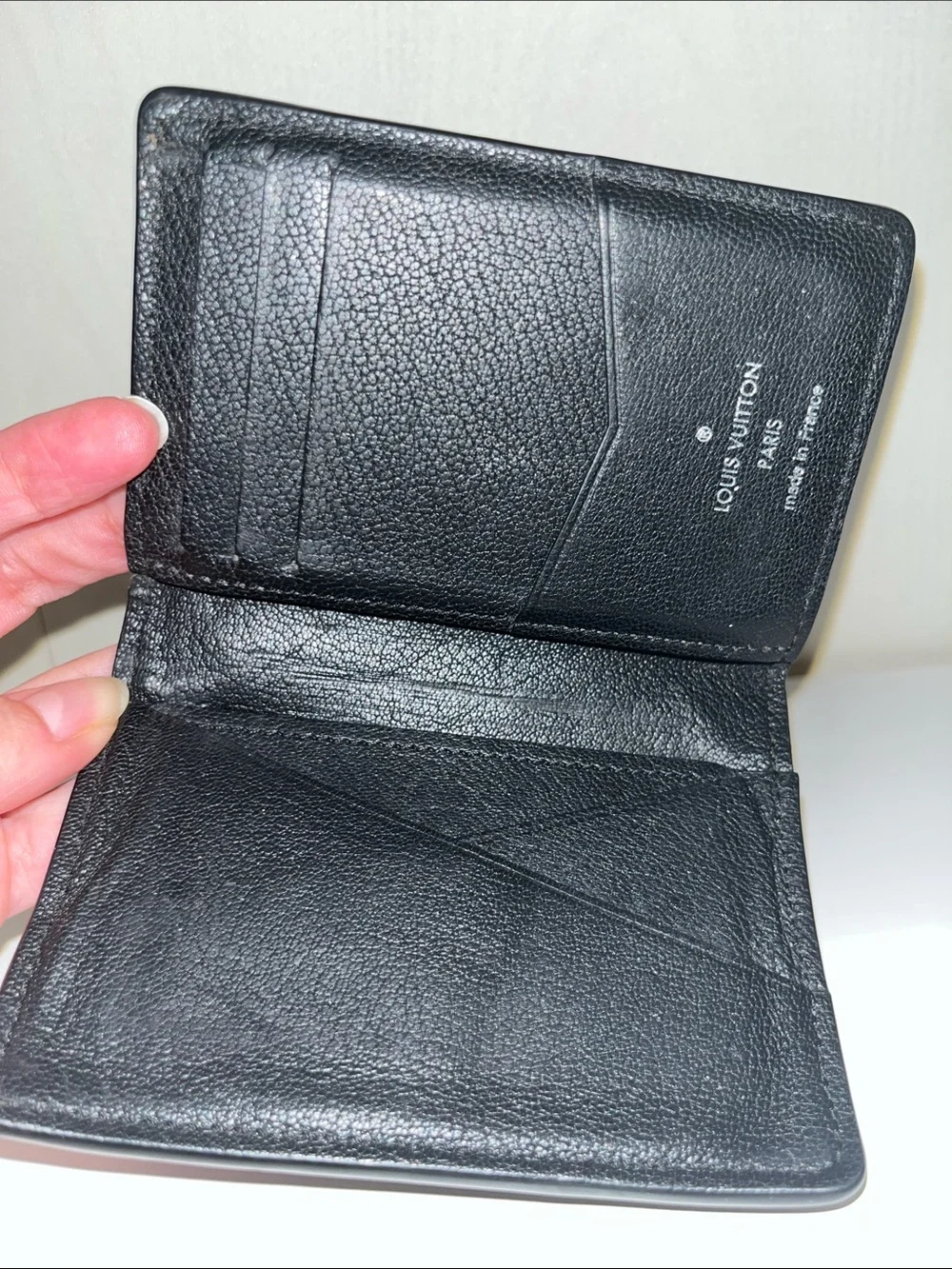 Louis Vuitton compact louis